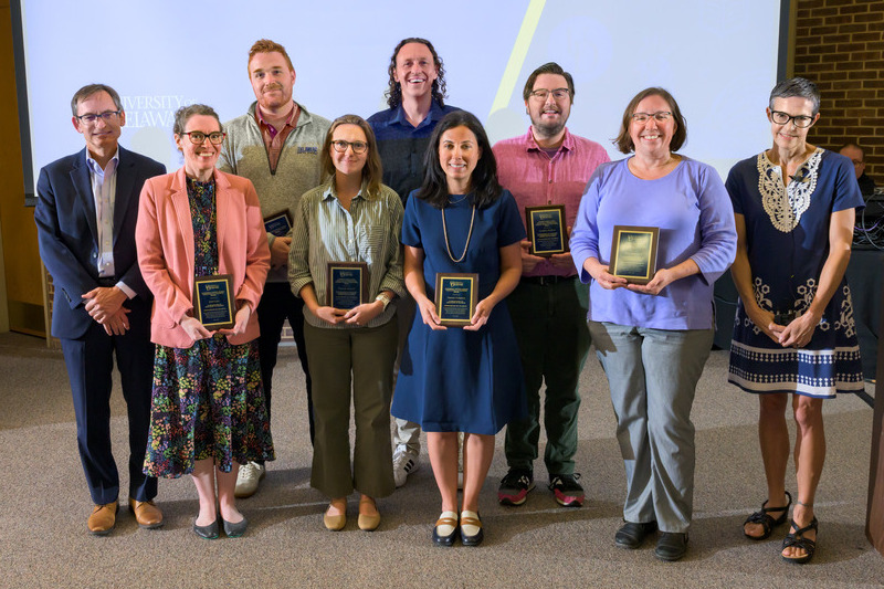 UD honors faculty, graduate students for excellence in teaching and advising
